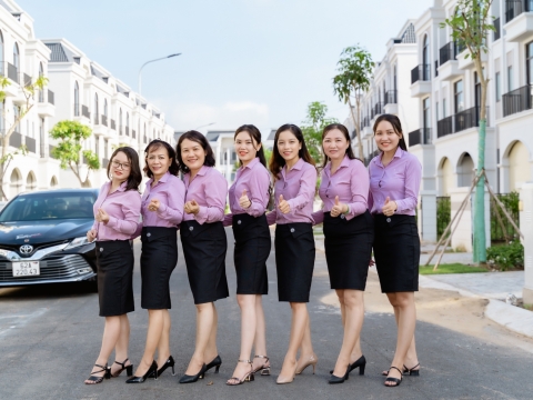 ĐỘI NGŨ CÔNG CHỨNG VIÊN NHÂN VIÊN VĂN PHÒNG